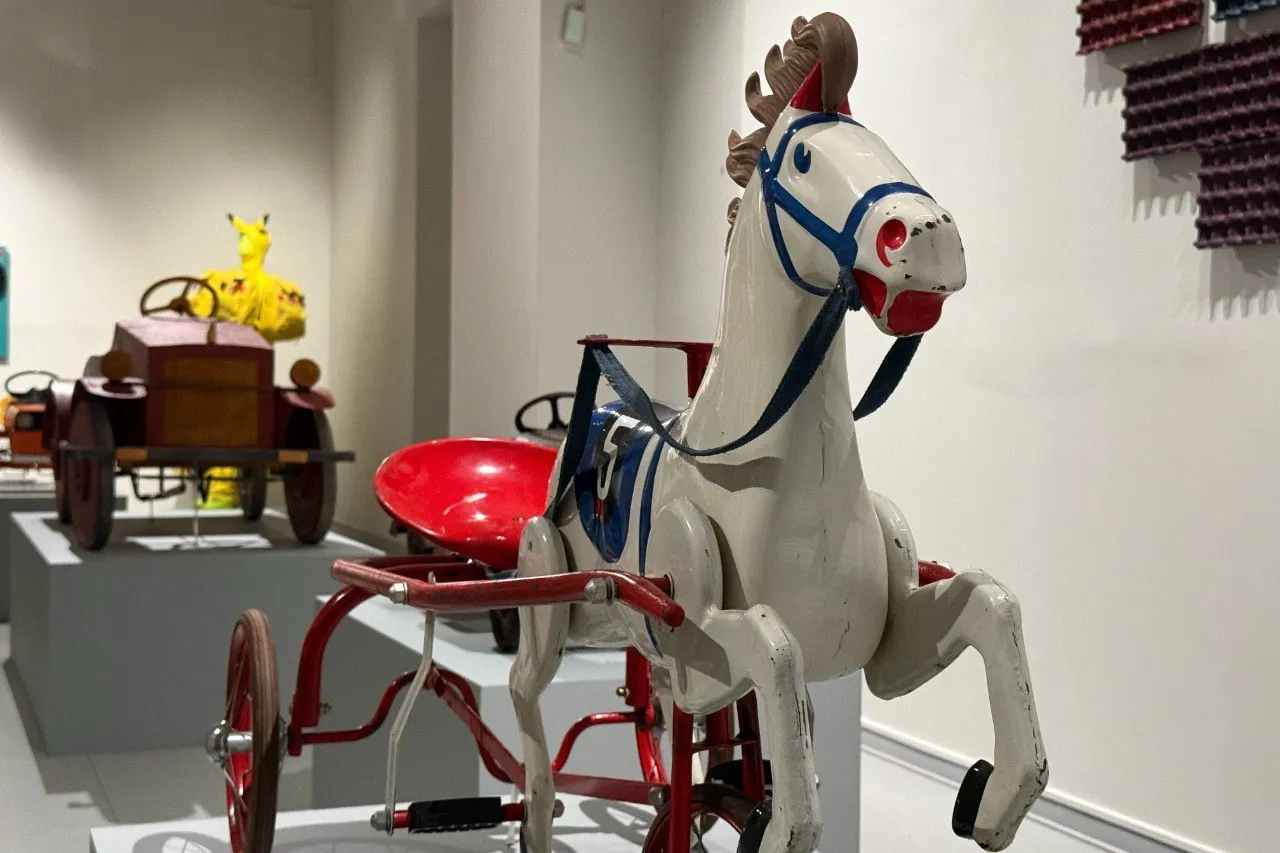 Русский музей приглашает на кураторские экскурсии по выставке «Взрослым вход разрешён»