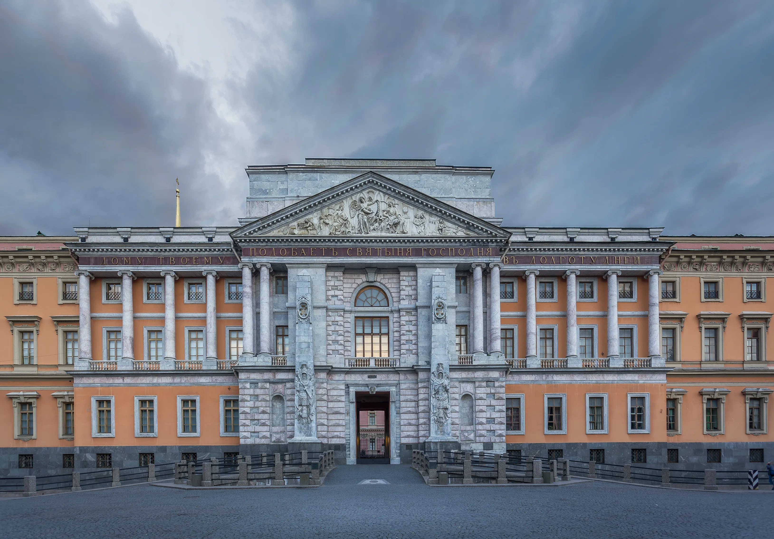 26 апреля Михайловский (Инженерный) замок будет временно закрыт  