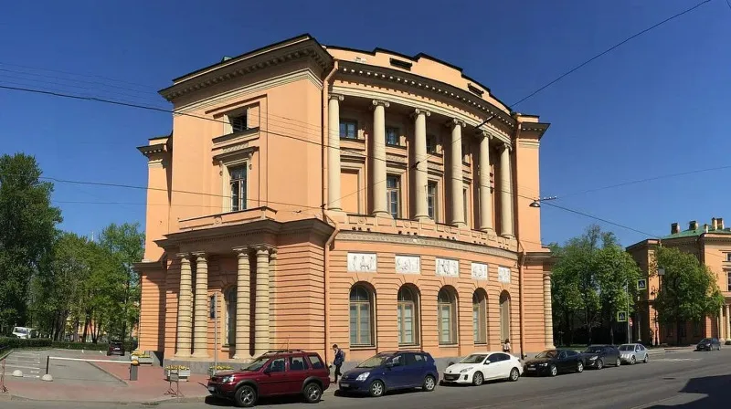 Западный павильон Михайловского замка