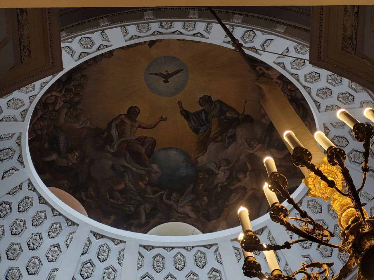 Сегодня – 225 лет со дня освящения Михайловского замка. Рассказываем о домовом храме Архангела Михаила 