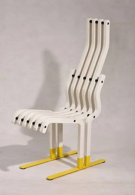 Стул «Scheletro» (Flamingo). По проекту Кари Асикайнена. 1987. Chairmuseum, Санкт-Петербург
