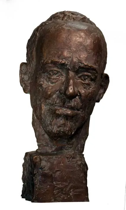 Писатель Пауло Коэльо. 2006. Бронза. 48х21х25