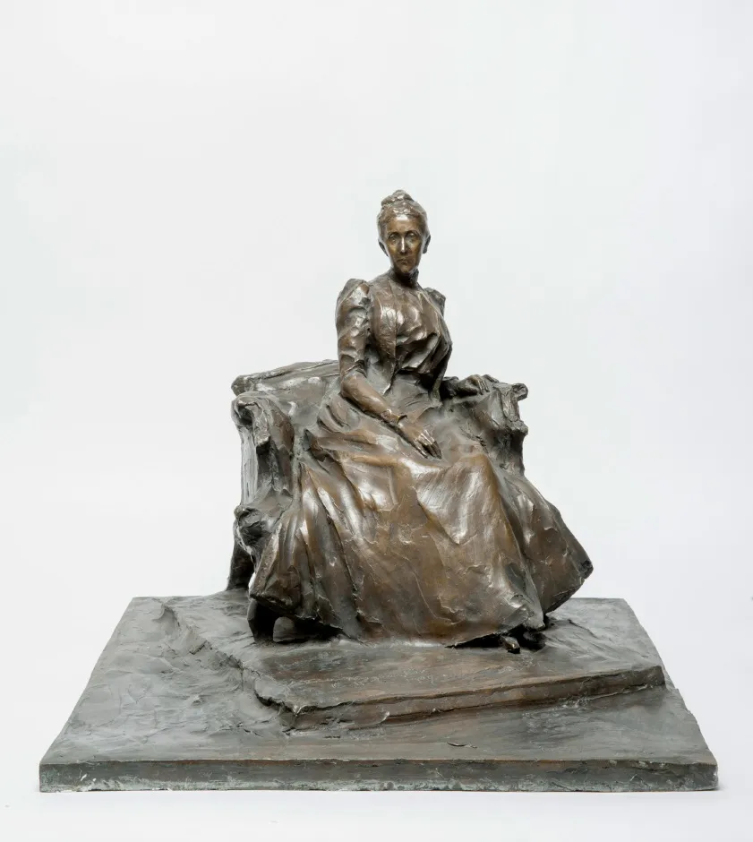 Портрет графини Екатерины Павловны Шереметевой, урожденной Вяземской. 1900. Бронза. 44х50х57. ГРМ