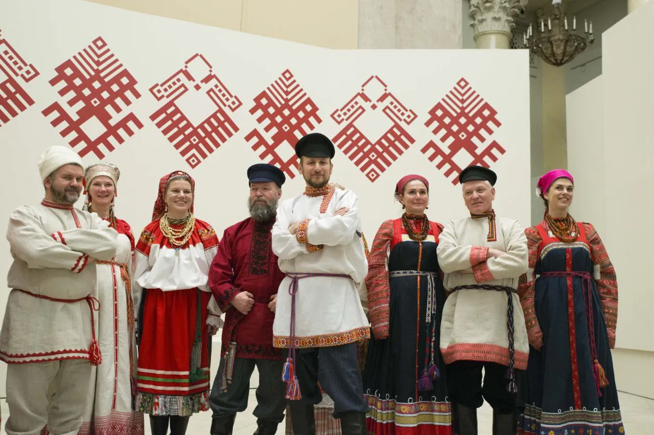На выставке «Русская традиция» состоялся показ коллекций народного костюма