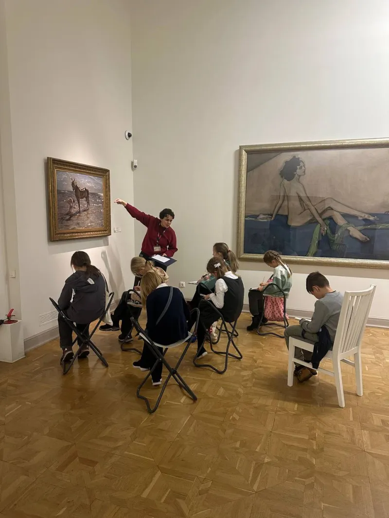 Абонемент «В музей с карандашом»