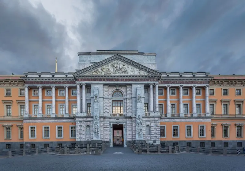 В честь 225-летия Михайловского (Инженерного) замка Русский музей объявляет 13 февраля днём подарков