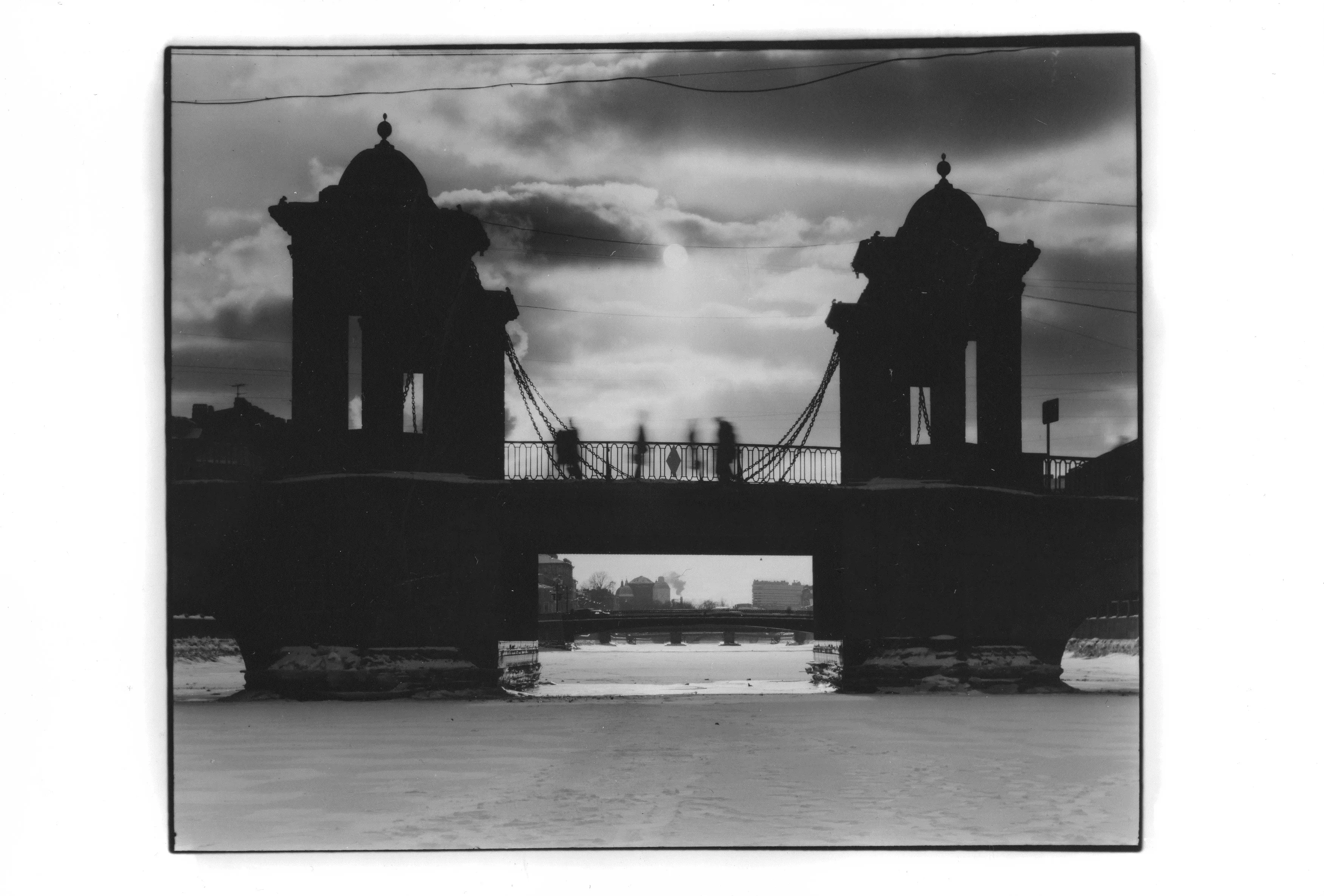 Александр Черногривов. Мост Ломоносова. 2007