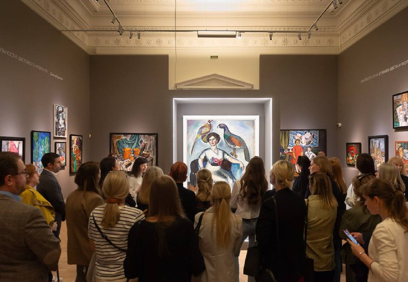 Вечерние свидания с «Нашим авангардом»: 27, 28 и 29 ноября грандиозная выставка Русского музея в корпусе Бенуа будет работать до 23:00