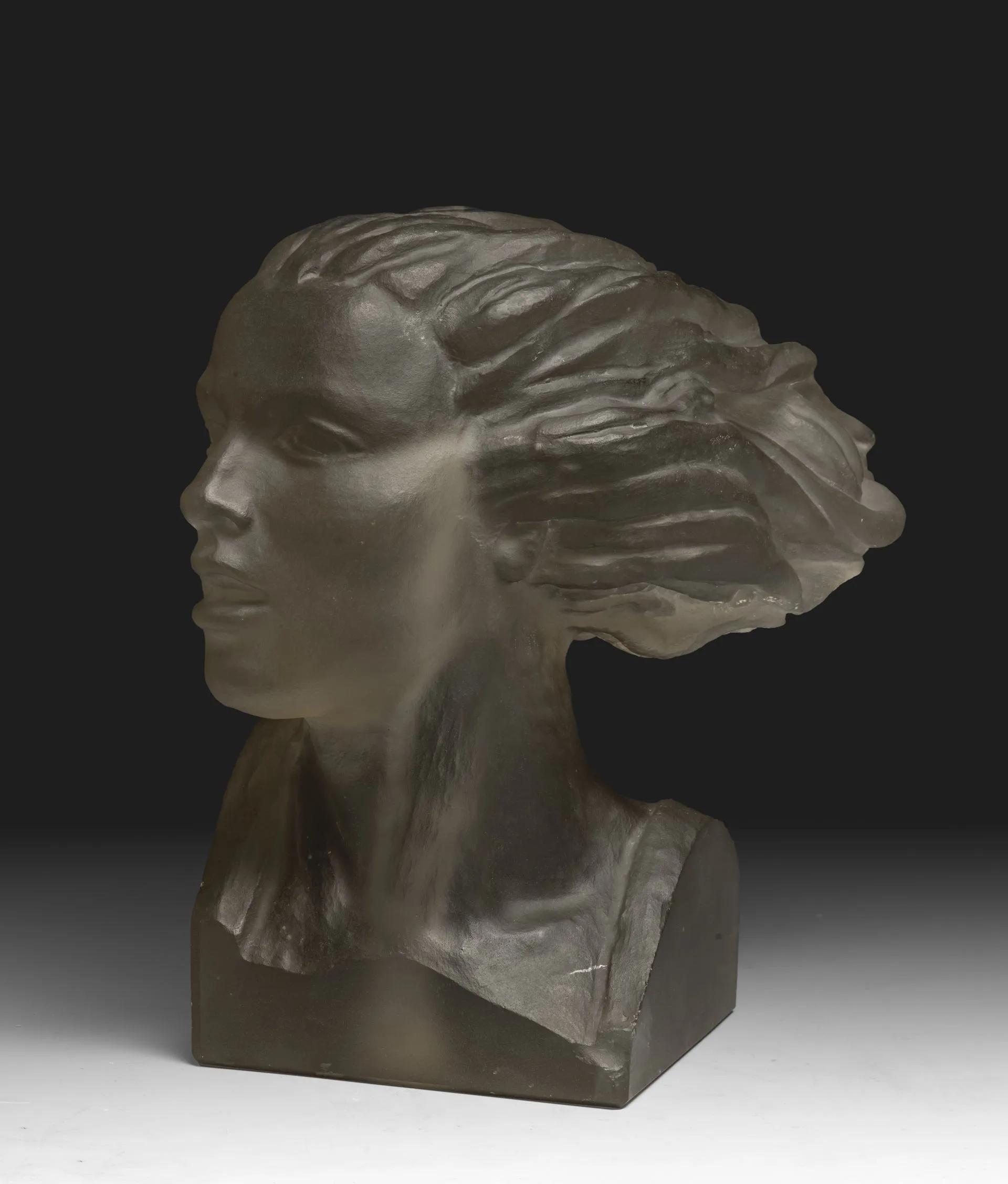В.И. Мухина. Голова девушки (Ветер). Конец 1940-х. Стекло
