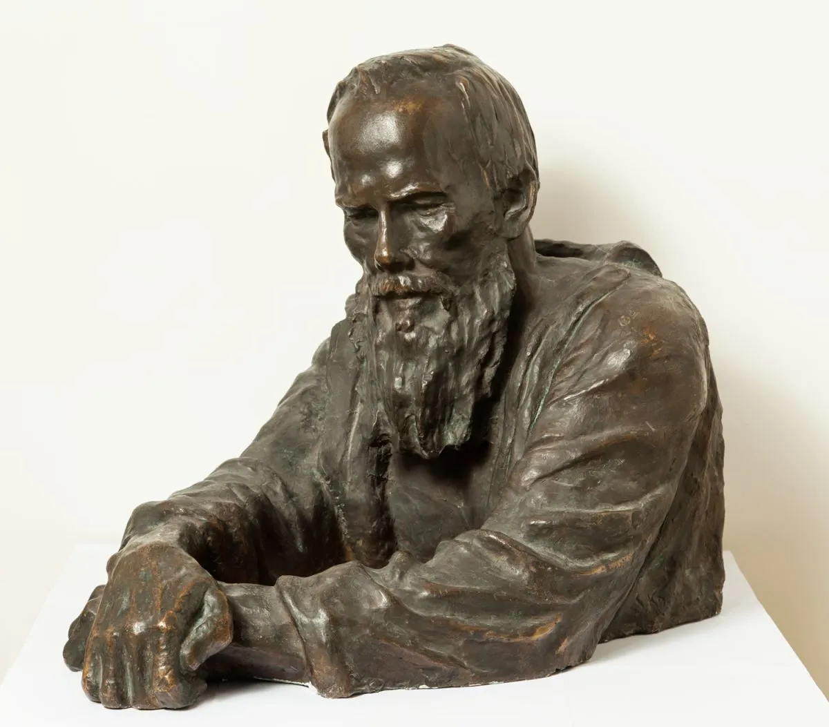 Сергей Коненков. Ф.М. Достоевский. 1933 Бронза. 55 x 52 x 75