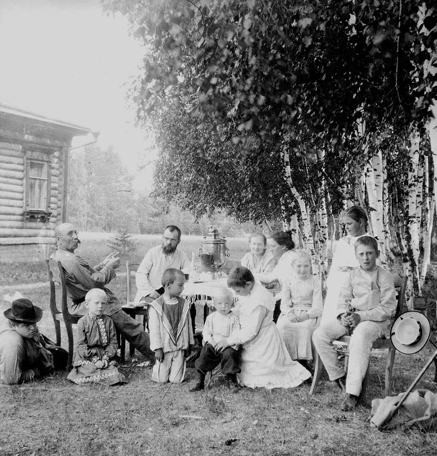 Фотограф Н.А. Смирнов. Семья Смирновых, Нижегородская губерния. 1900–1901. Русский музей фотографии, Нижний Новгород
